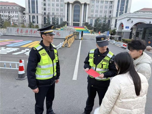 严查客运违法 护航开学季 青岛西海岸新区综合执法局织密校园出行安全网